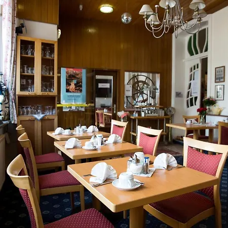 Inselhotel Cornelius 3*