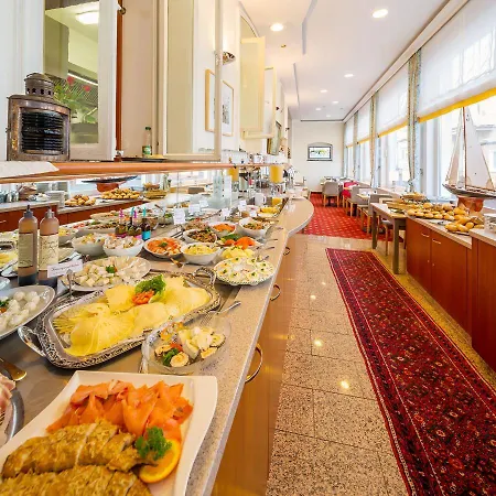 Oda ve Kahvaltı Inselhotel Cornelius 3*